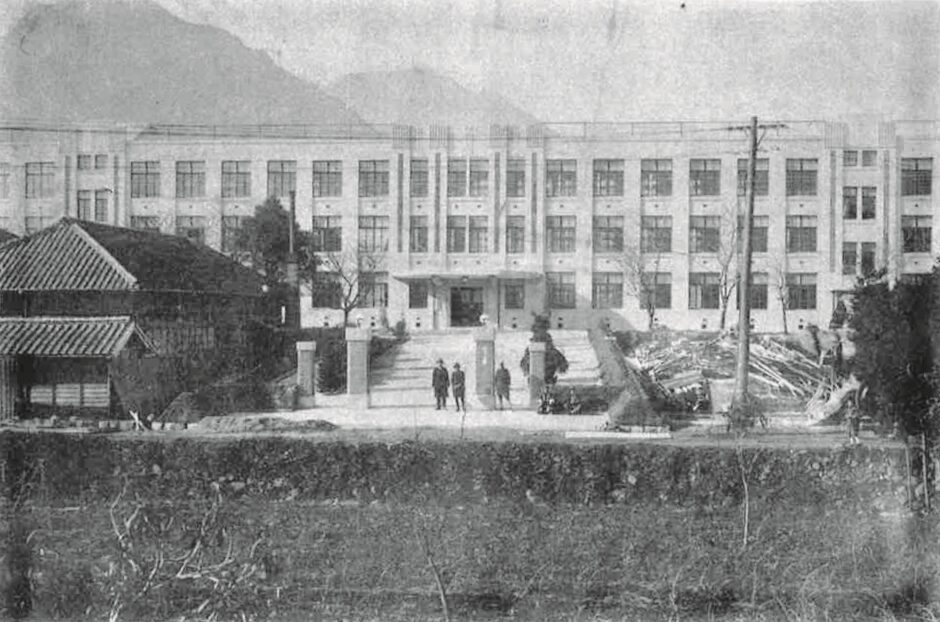 1927年_昭和2年校舎竣工2